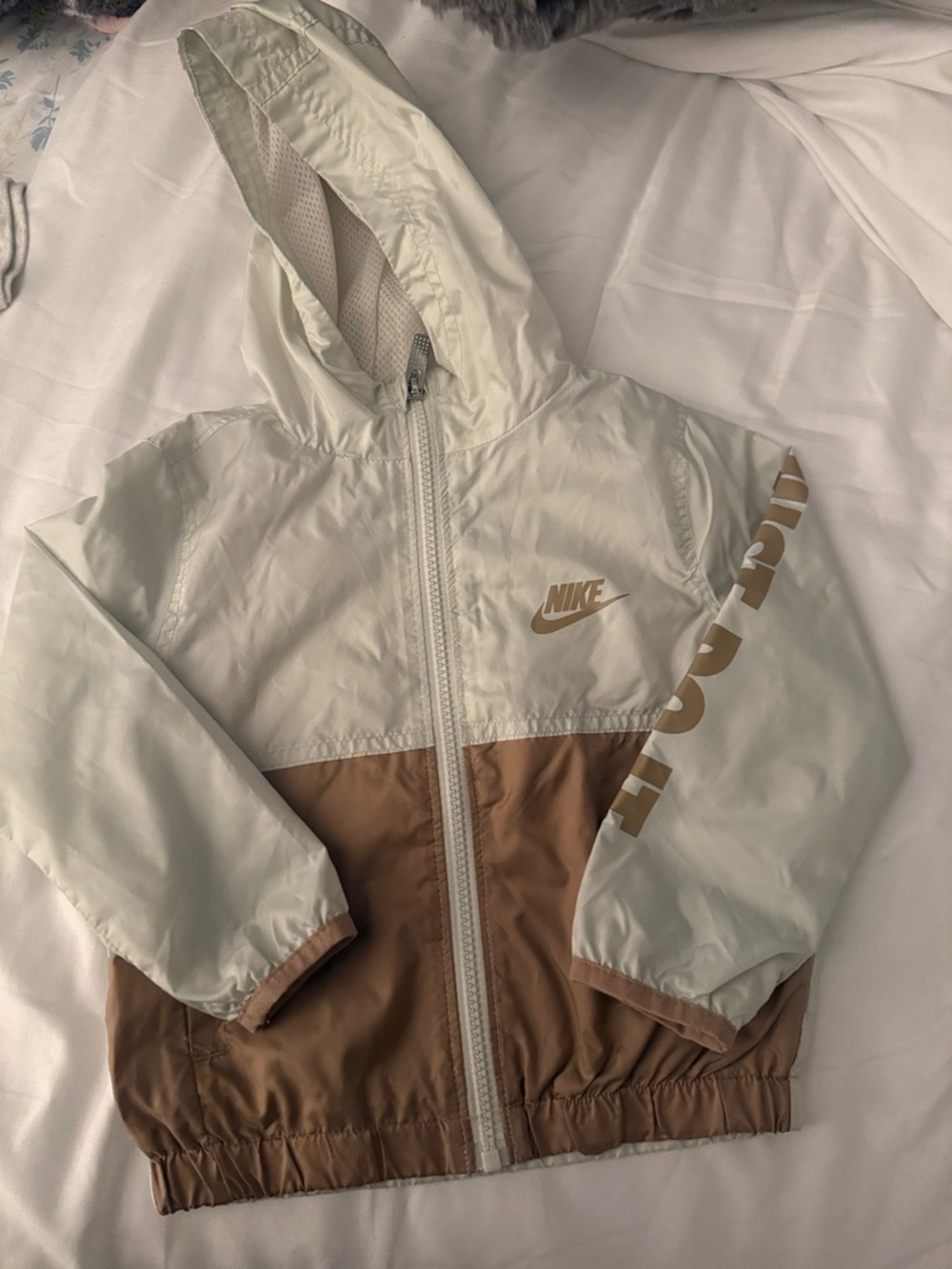 Nike Hooded Windbreaker Jacket - Cream & Brown